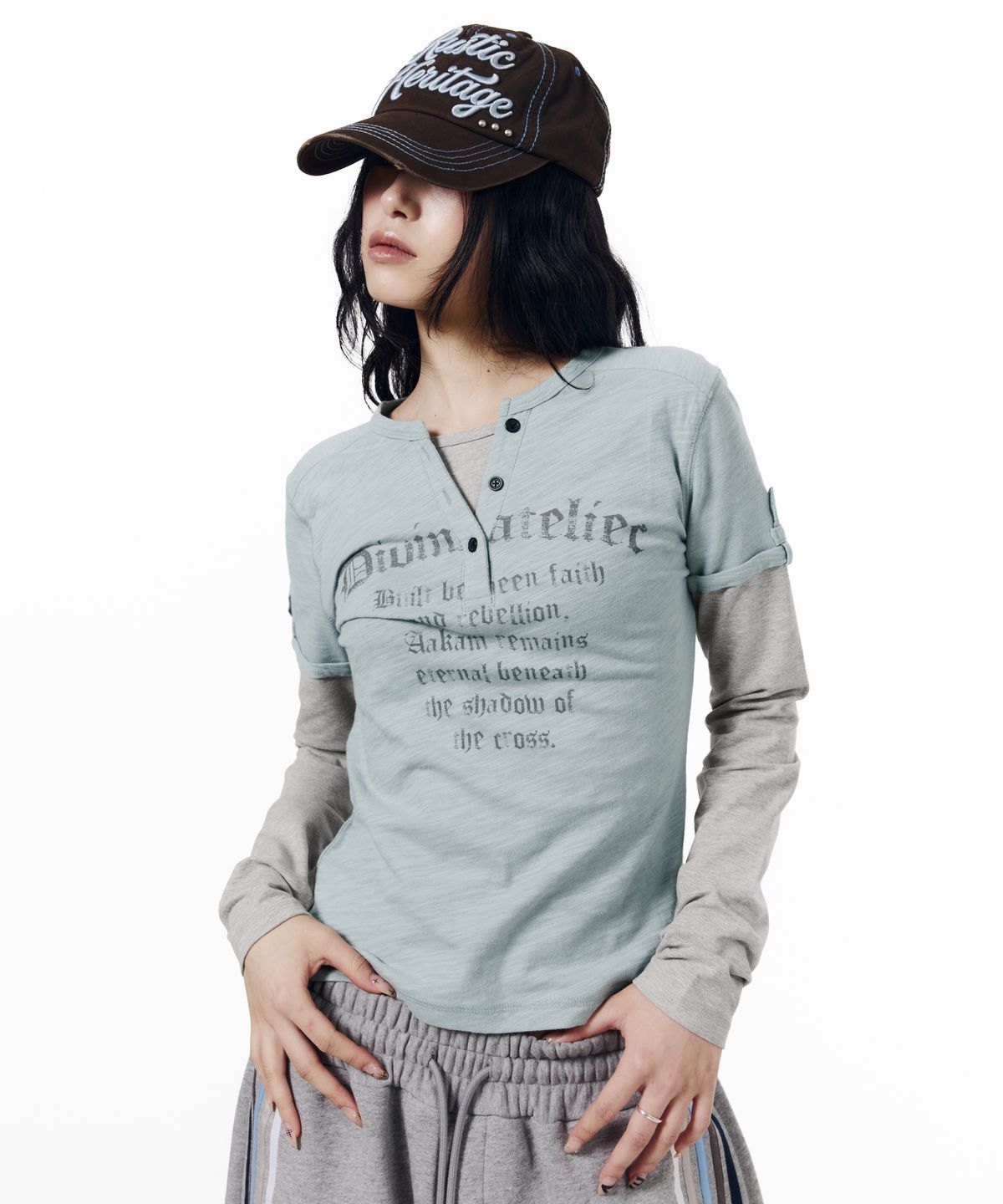 아캄(AAKAM) Henry Neck Layered Long Sleeve (Sky Blue)