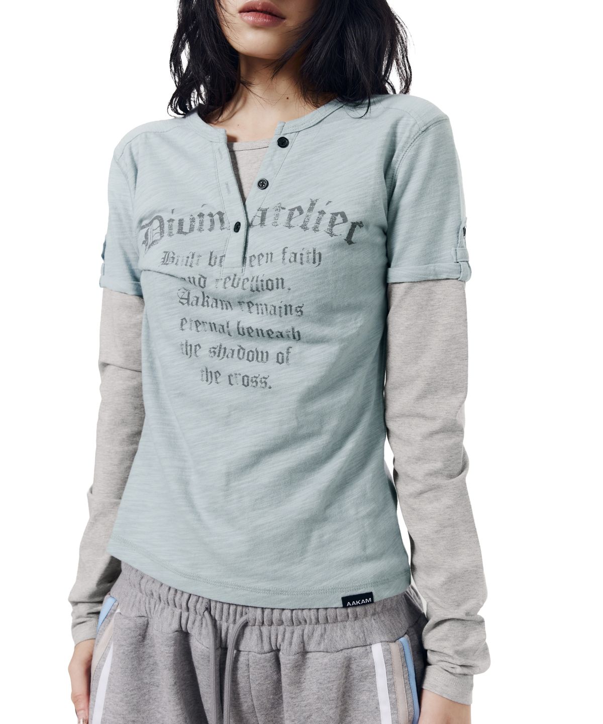 아캄(AAKAM) Henry Neck Layered Long Sleeve (Sky Blue)
