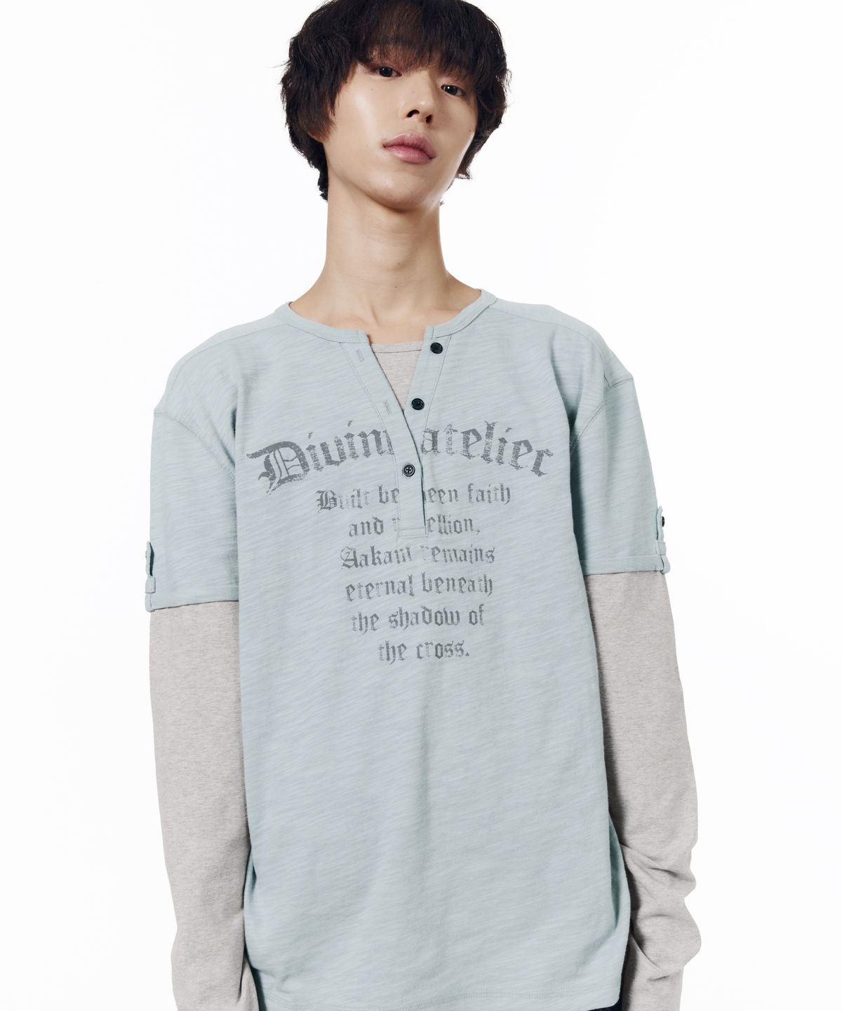아캄(AAKAM) Henry Neck Layered Long Sleeve (Sky Blue)