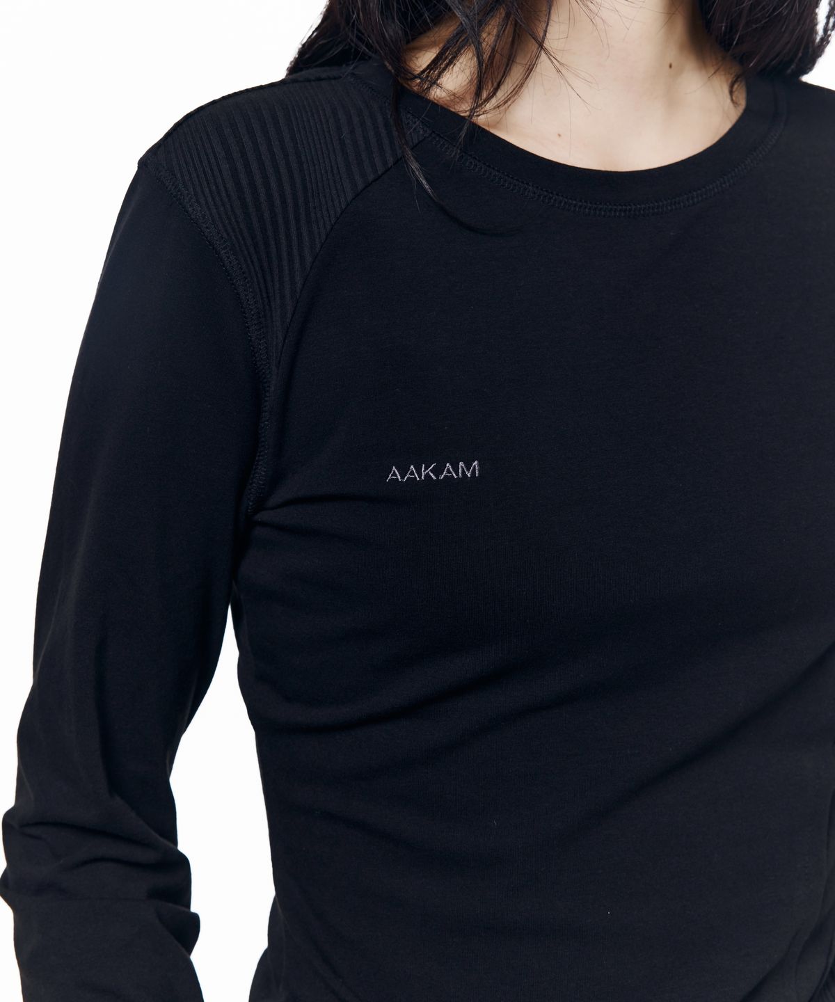 아캄(AAKAM) Cut-Off Long Sleeve (Black)
