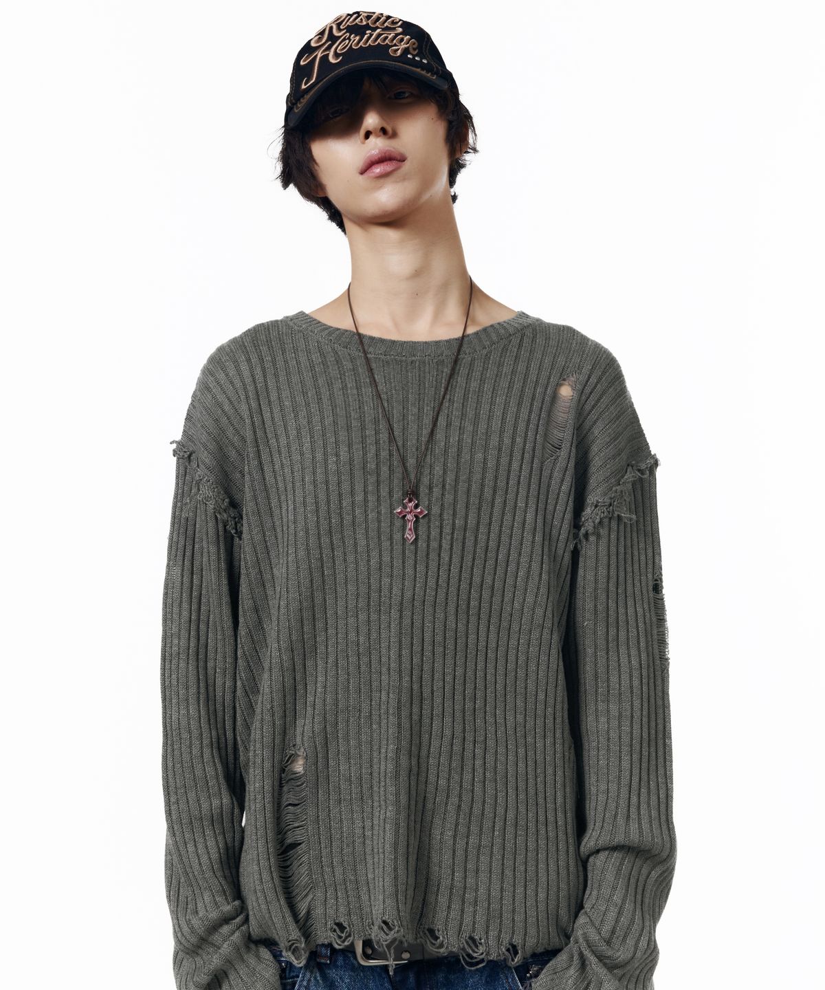 아캄(AAKAM) Destroyed Knit Sweater (Charcoal)