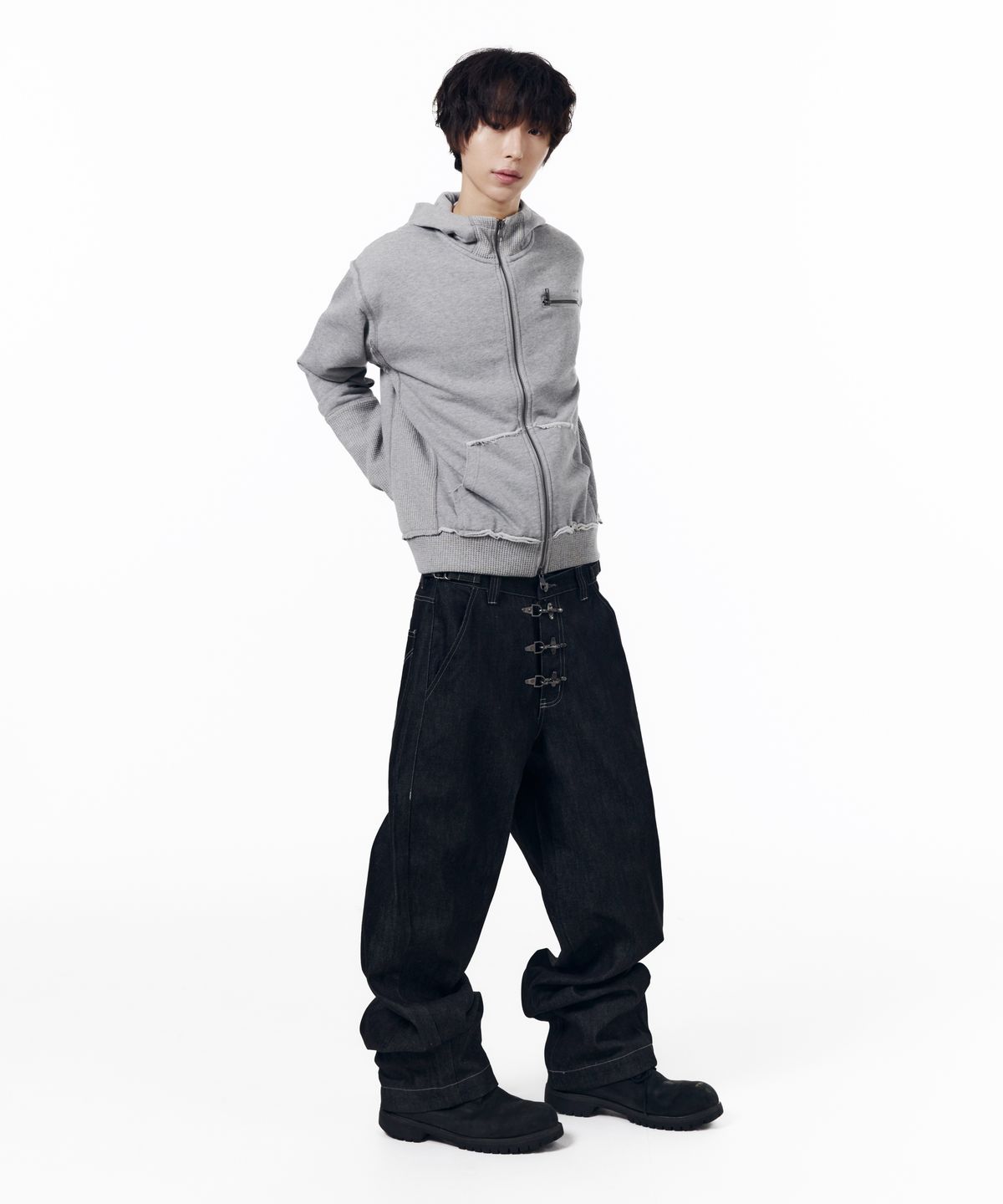 아캄(AAKAM) Waffle Sleeve Hoodie Zip-Up (Gray)