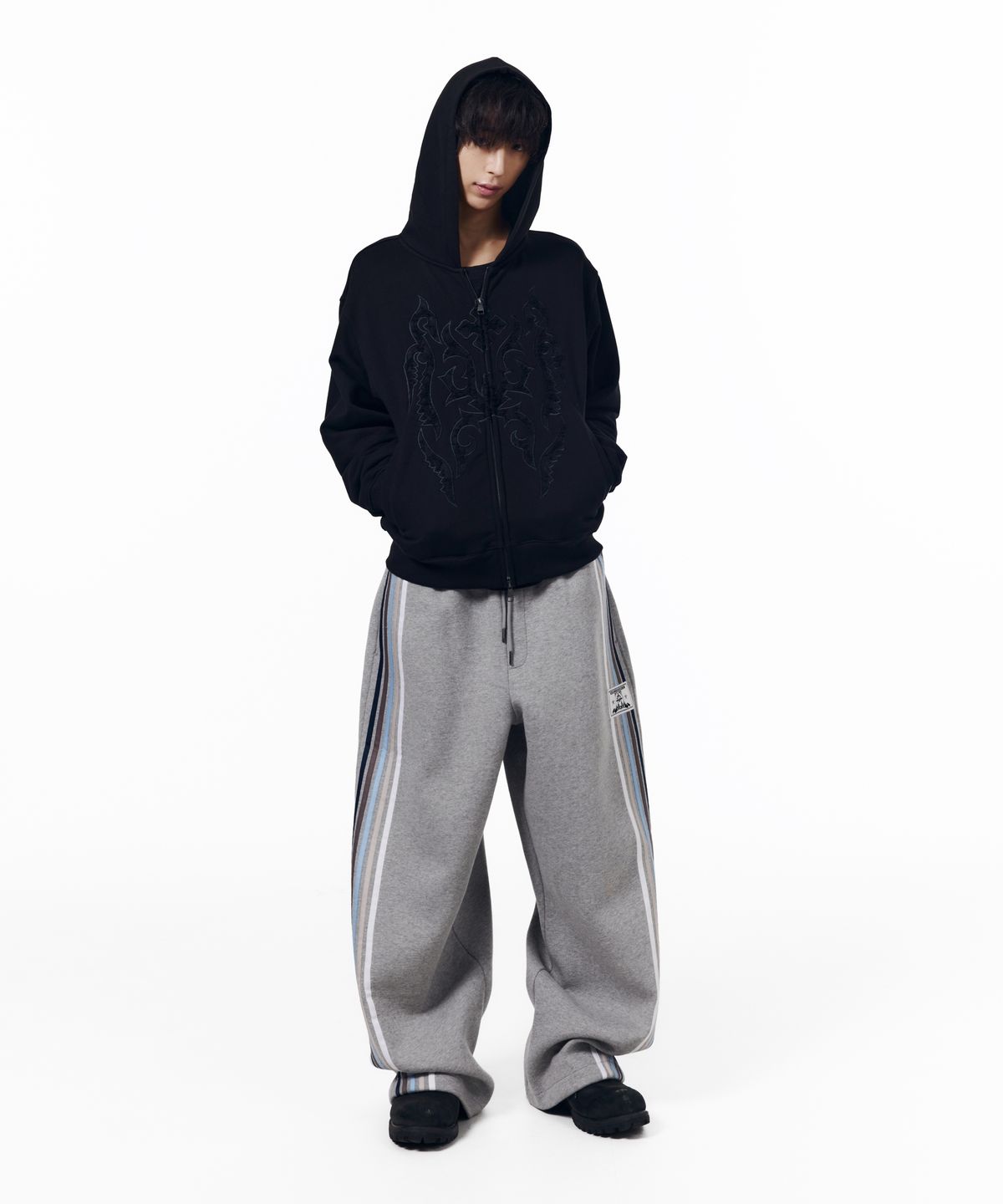 아캄(AAKAM) Gothic Lace Hoodie Zip-Up (Black)