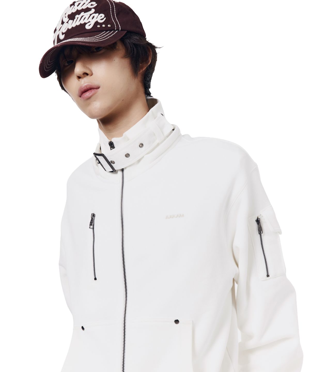 아캄(AAKAM) High Neck Fur Hoodie Zip-Up (White)