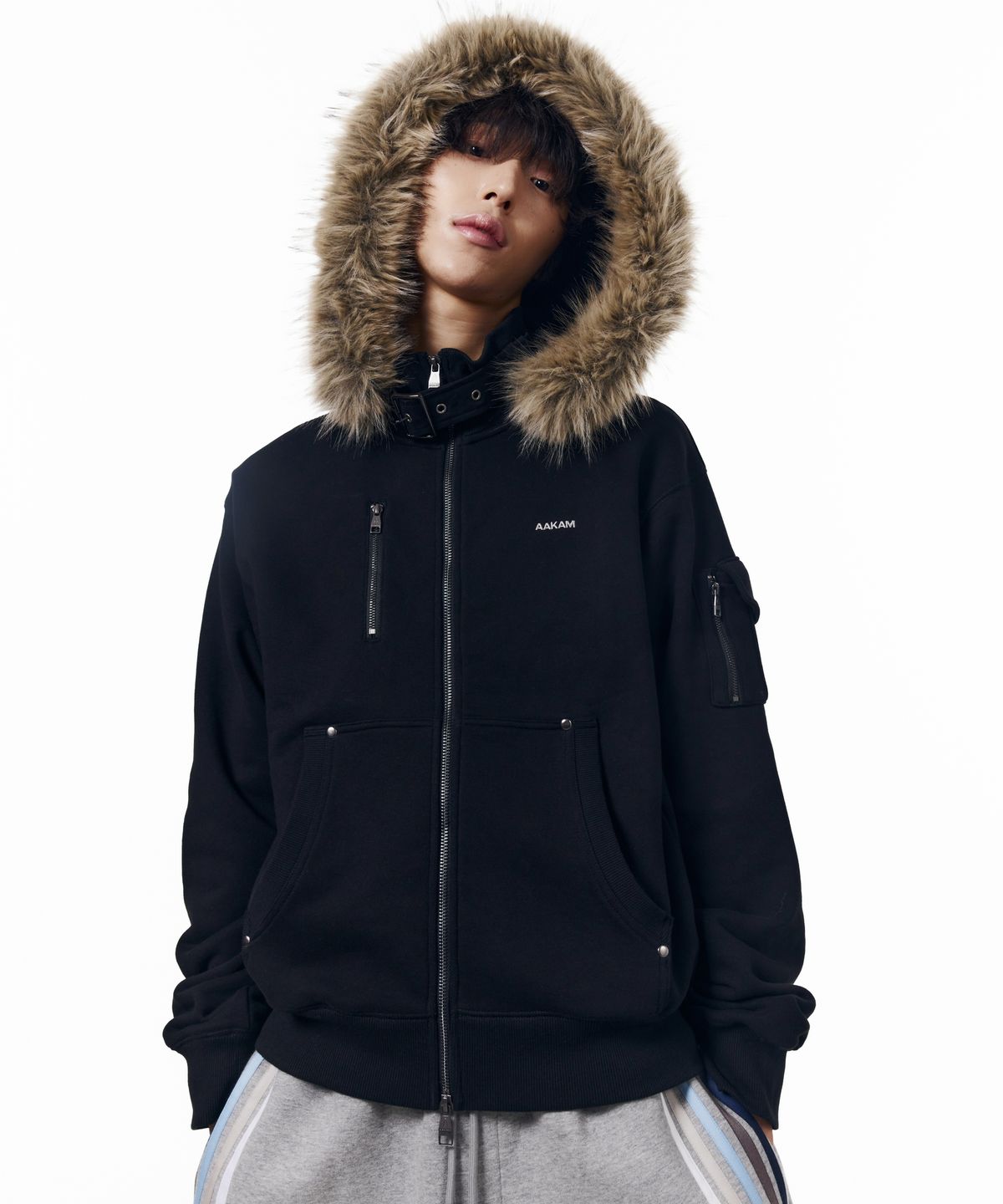 아캄(AAKAM) High Neck Fur Hoodie Zip-Up (Black)