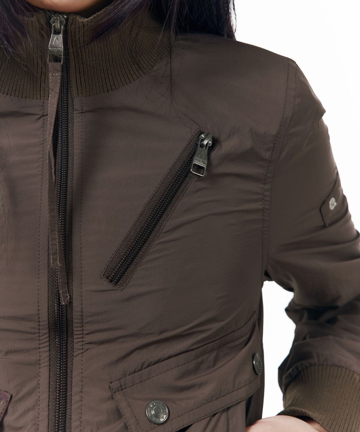 아캄(AAKAM) High Neck Nylon Blouson (Brown)