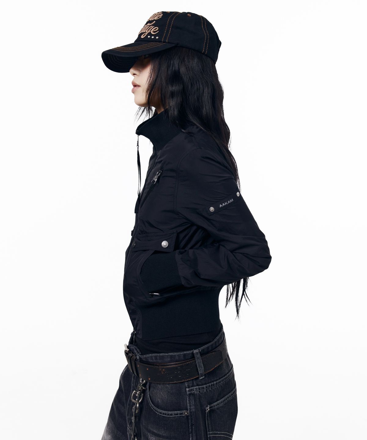 아캄(AAKAM) High Neck Nylon Blouson (Black)