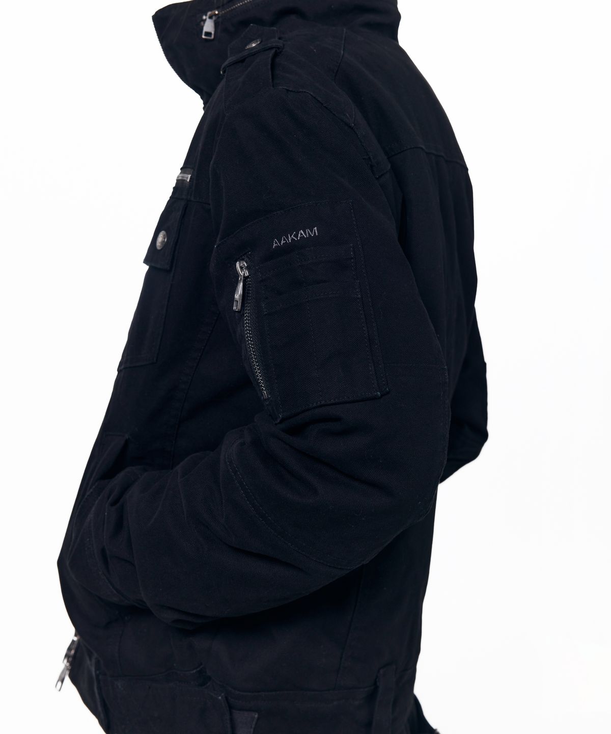 아캄(AAKAM) Padded Tactical Field Jumper (Black)