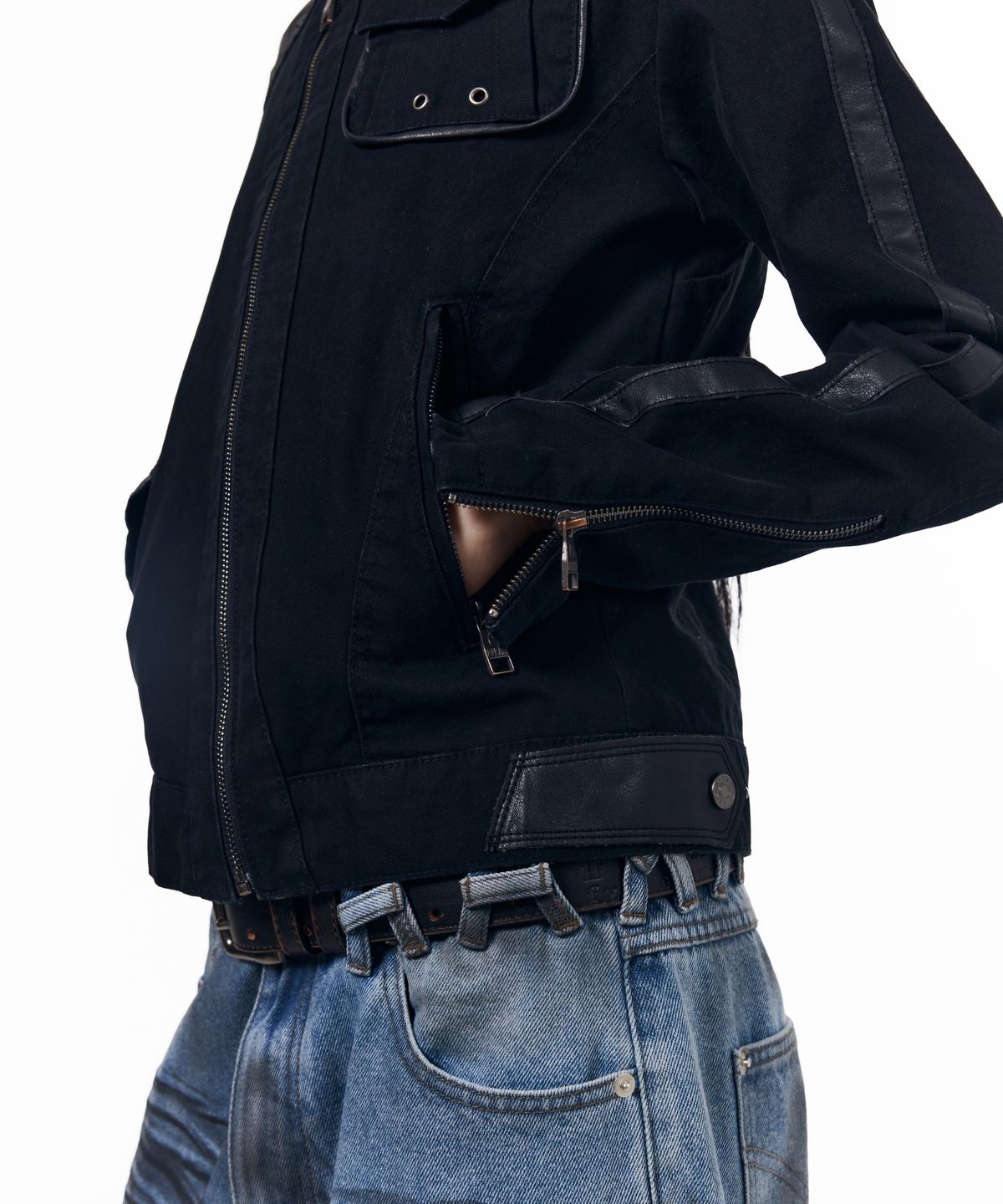 아캄(AAKAM) Slant Leather Patch Jacket (Black)