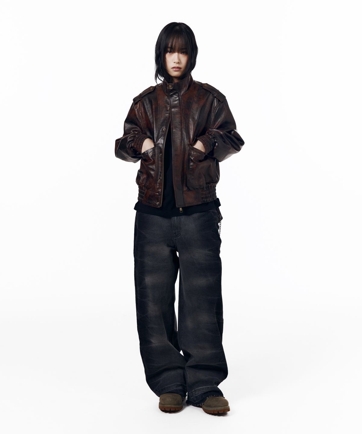 아캄(AAKAM) Epaulet High Neck Leather Jacket (Brown)