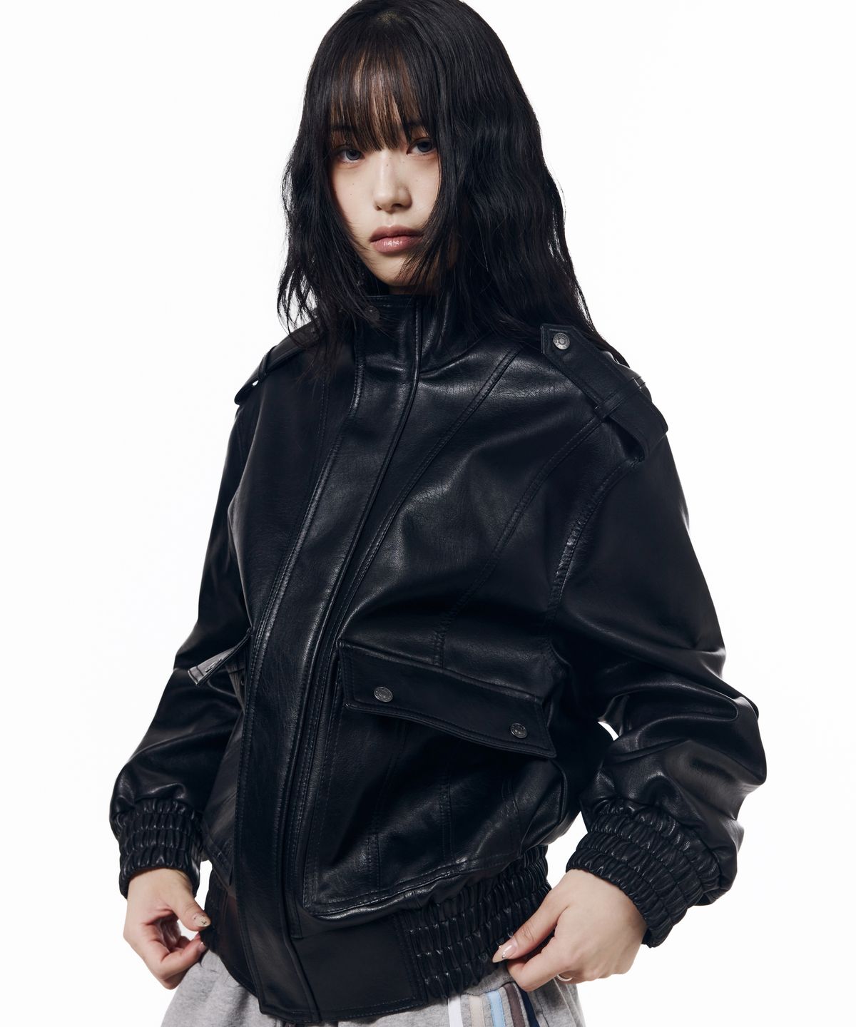 아캄(AAKAM) Epaulet High Neck Leather Jacket (Black)