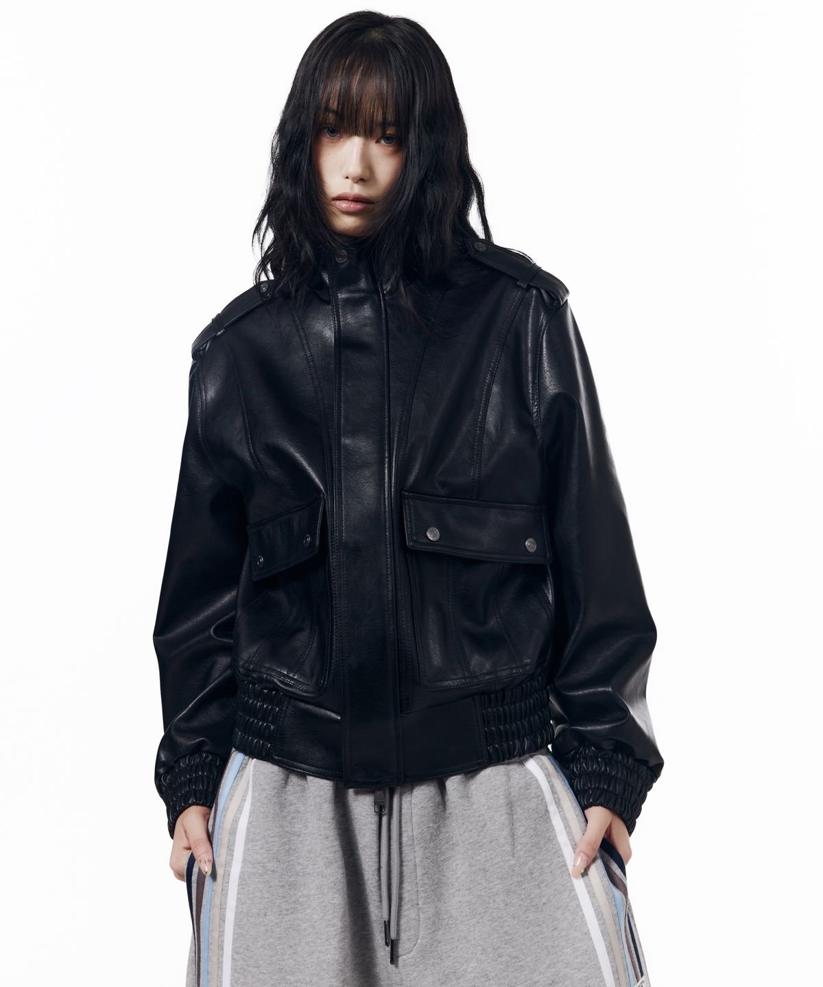아캄(AAKAM) Epaulet High Neck Leather Jacket (Black)