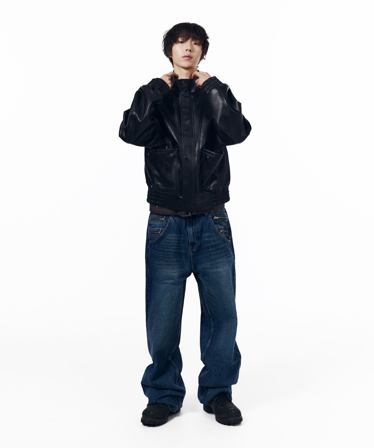 아캄(AAKAM) Epaulet High Neck Leather Jacket (Black)