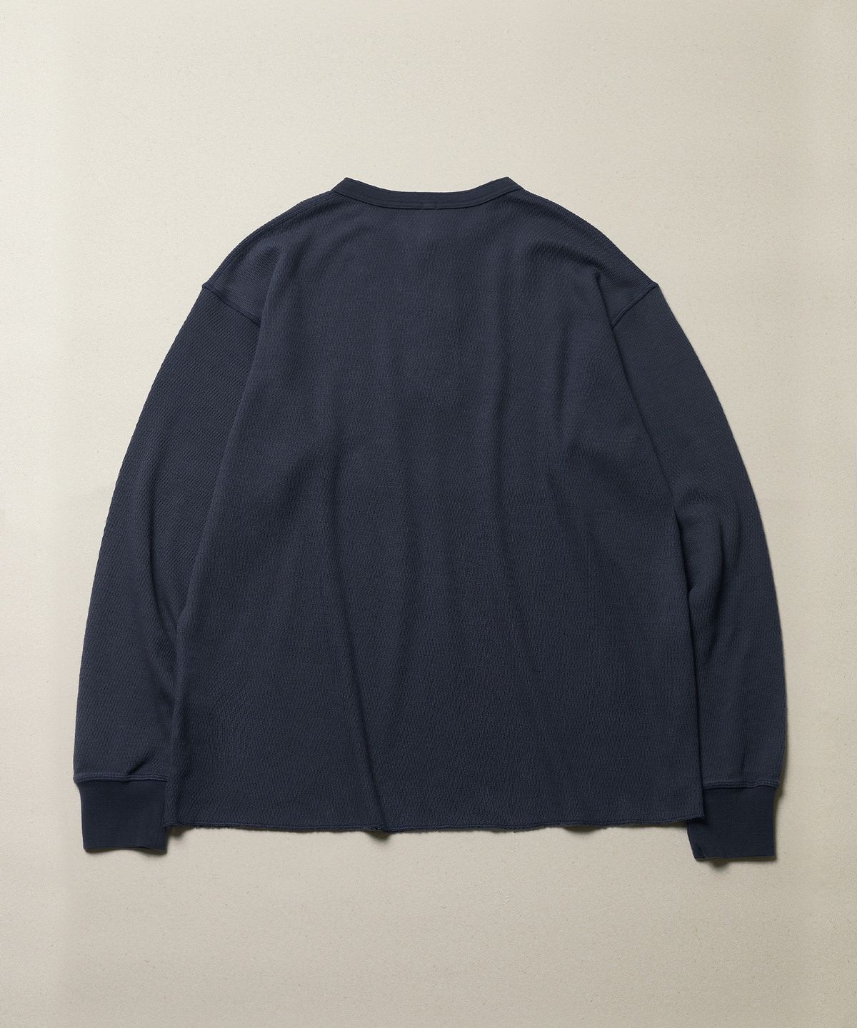 에스파이(ESFAI) WAFFLE HENLEY NECK LS T SHIRT (DARK NAVY)