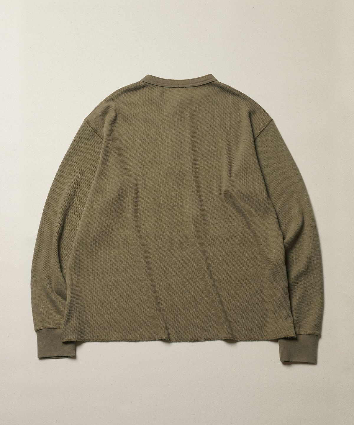에스파이(ESFAI) WAFFLE HENLEY NECK LS T SHIRT (OLIVE)