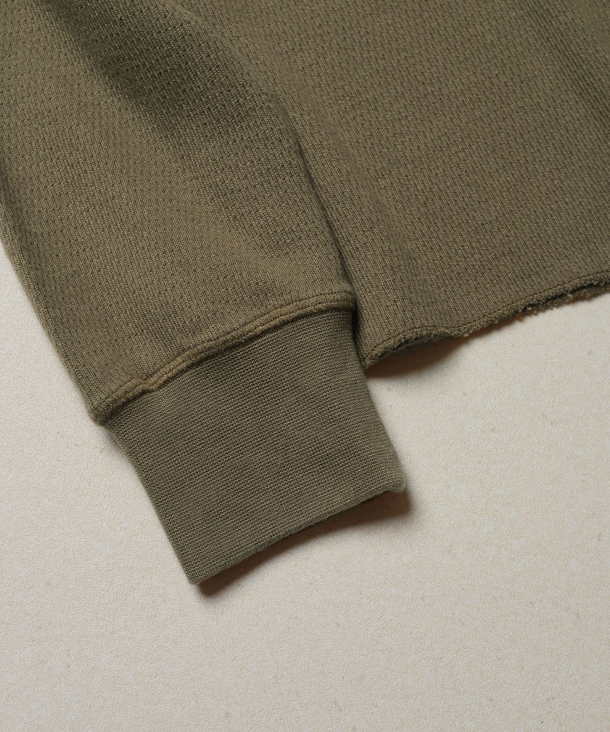 에스파이(ESFAI) WAFFLE HENLEY NECK LS T SHIRT (OLIVE)
