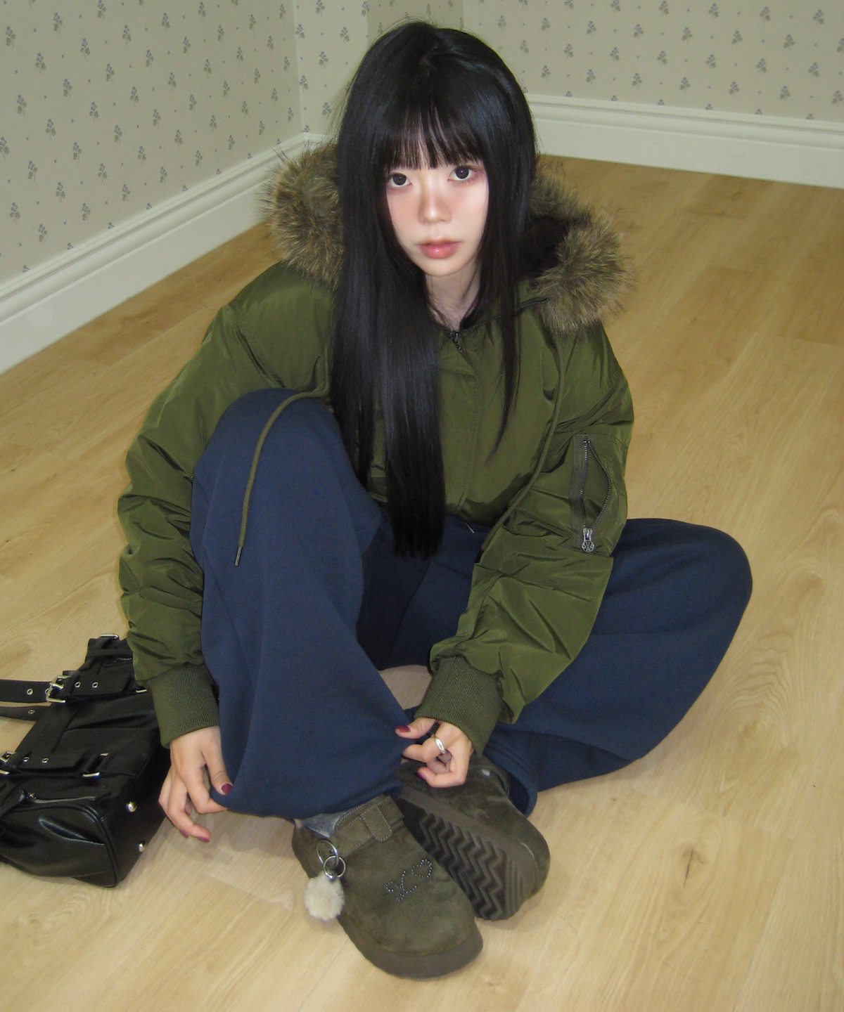 유희(YOUHEE) [YOUHEE X OTZ] FUR PLATFORM CLOGS_KHAKI