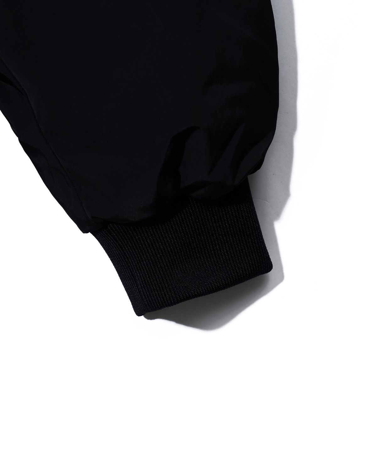 유희(YOUHEE) MA-1 FUR HOOD JUMPER_BLACK