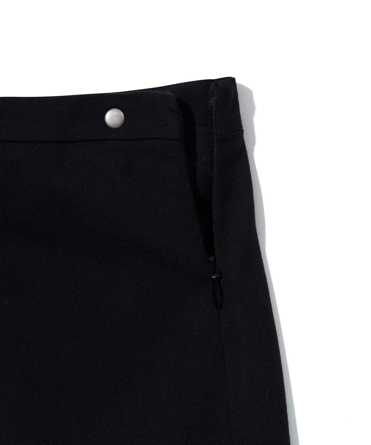 유희(YOUHEE) STUD FLARE MIDI SKIRT_BLACK