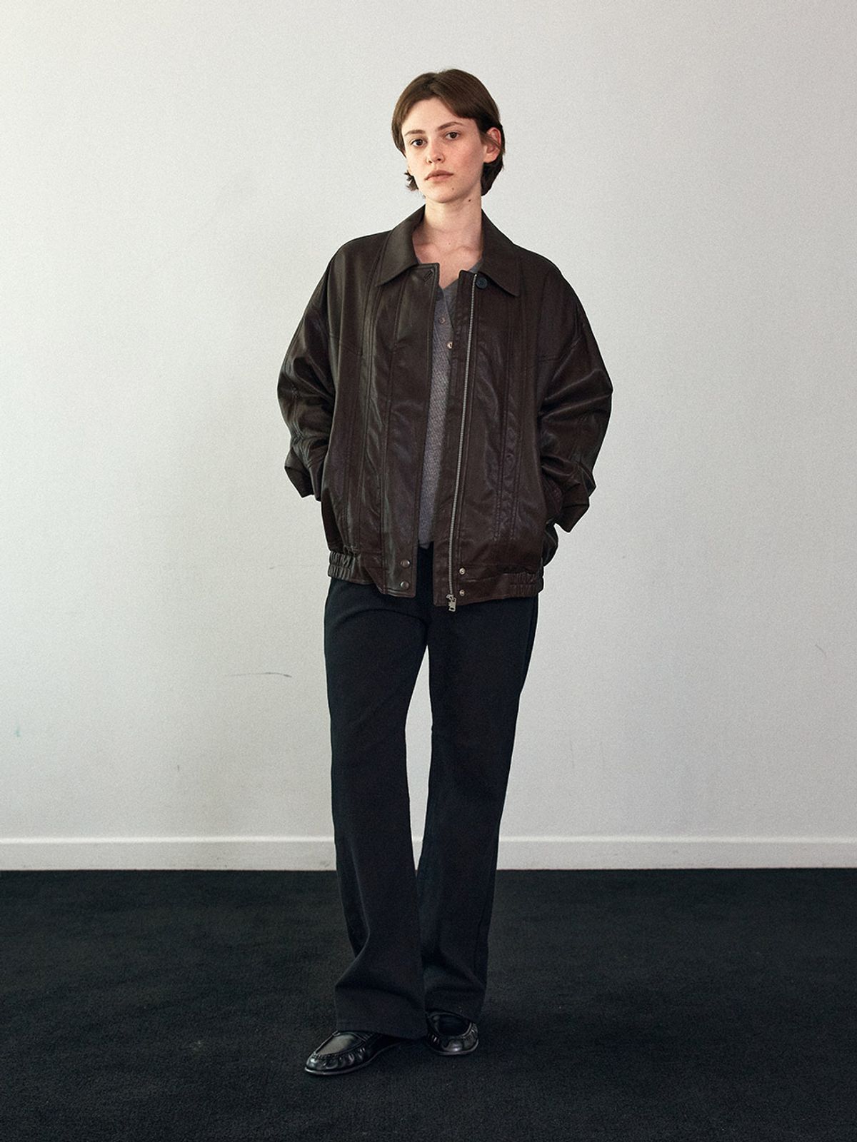 헌치(HUNCH) Red Stitch Semi-Wide Cotton Jeans