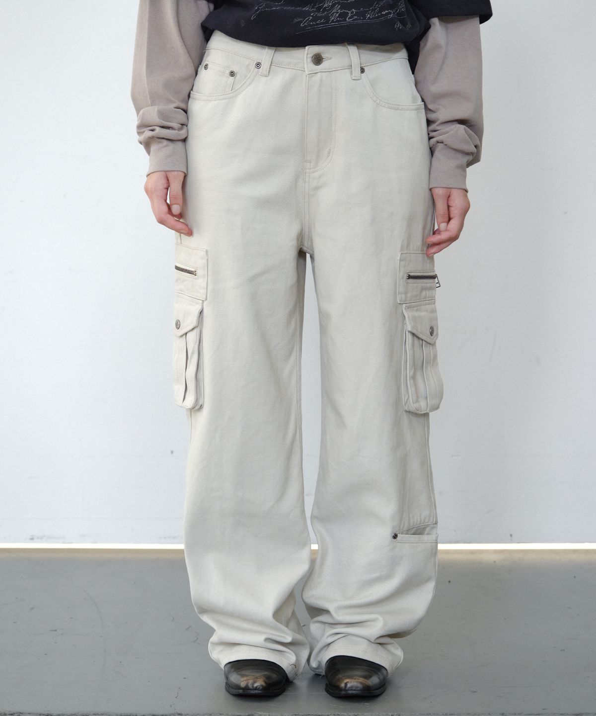 미드나잇 무브(MIDNIGHT MOVE) zip st pants (ivory)