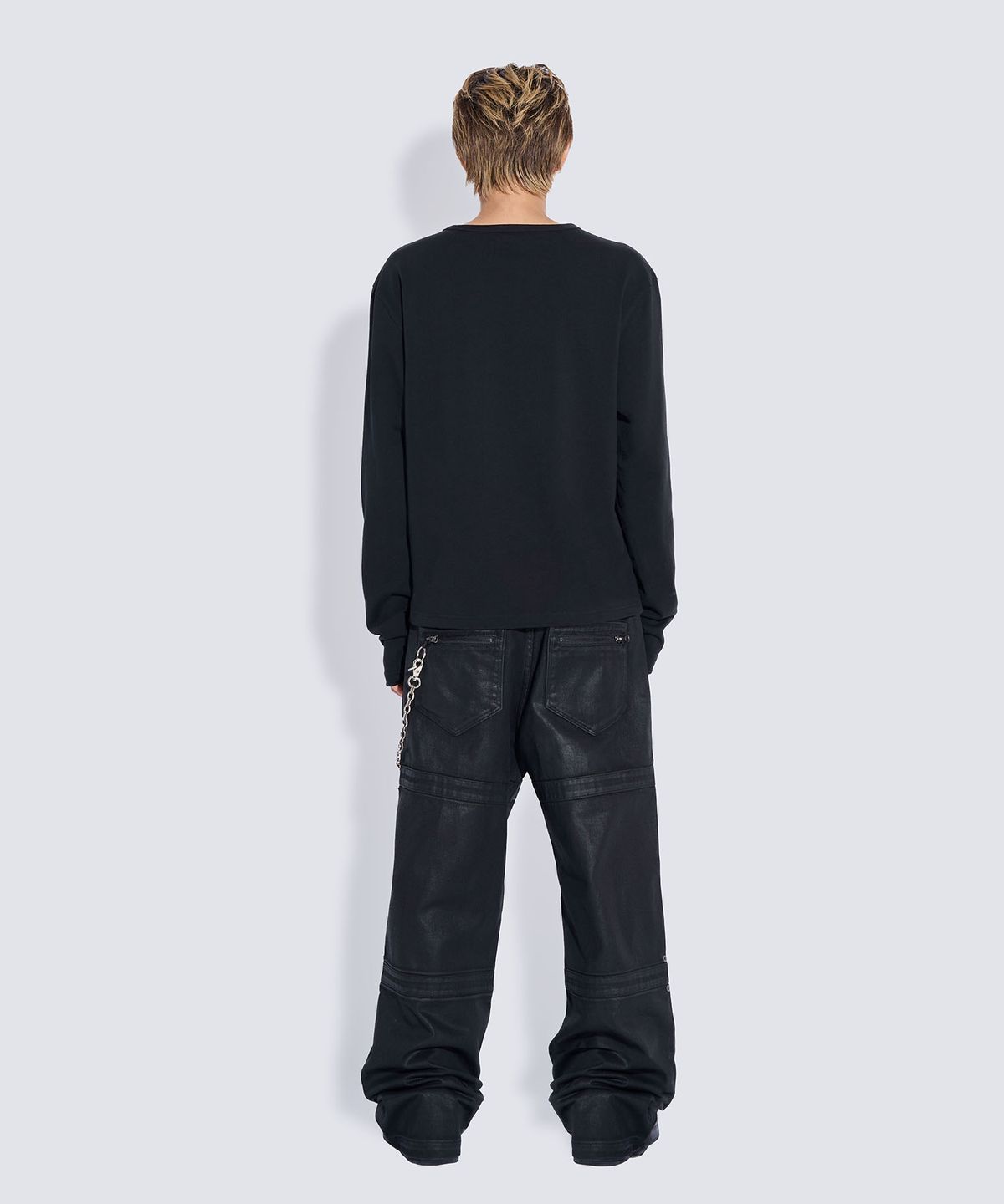 피치블랙(PITCHBLACK) SKELETON GRAPHIC LONG SLEEVE T-SHIRT (BLACK)