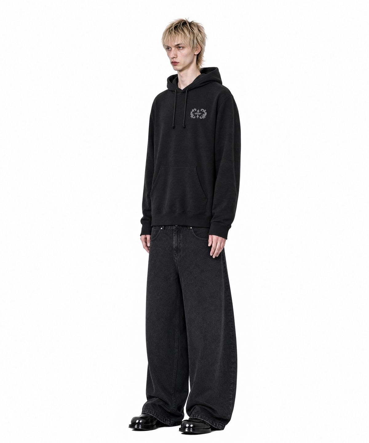 아이돈워너셀(IDWS) Stem Patch Hoodie Black