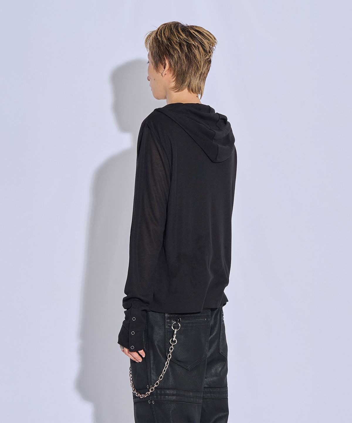 피치블랙(PITCHBLACK) SNAP POINT LAYERED HOOD LONG SLEEVE (BLACK)