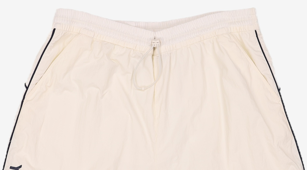 엠엘비(MLB) 바시티 스포티브 파이핑 5부 반바지 NY (Ivory) XL