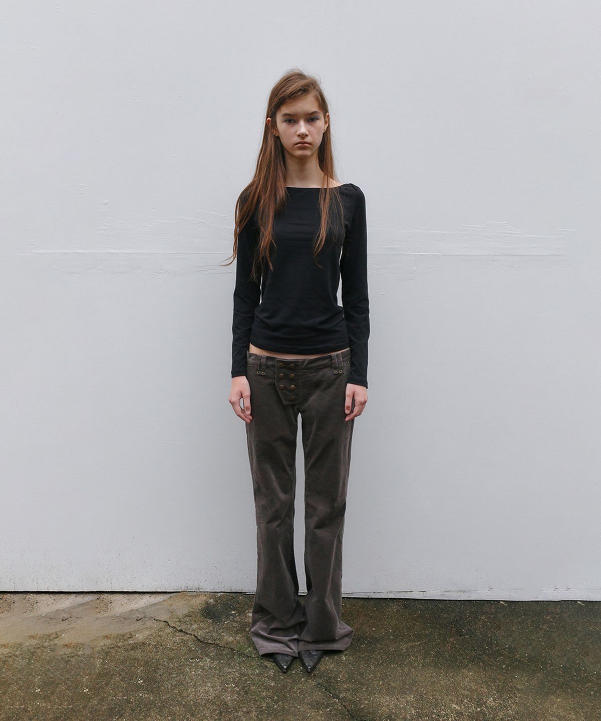 필세(PHILCE) Offset Corduroy Pants, Khaki Brown