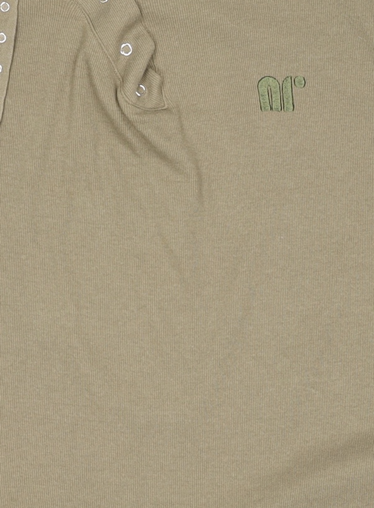 닐링(NILLRING) T18.00 Haff-off-shoulder Short-sleeved T-shirt _ Khaki FREE