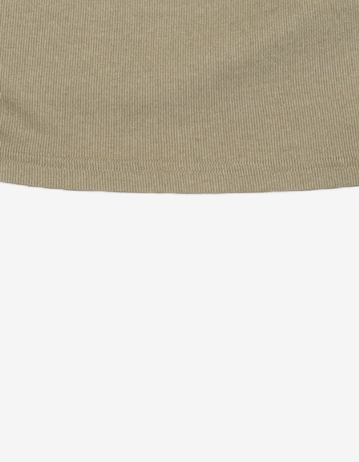 닐링(NILLRING) T18.00 Haff-off-shoulder Short-sleeved T-shirt _ Khaki FREE