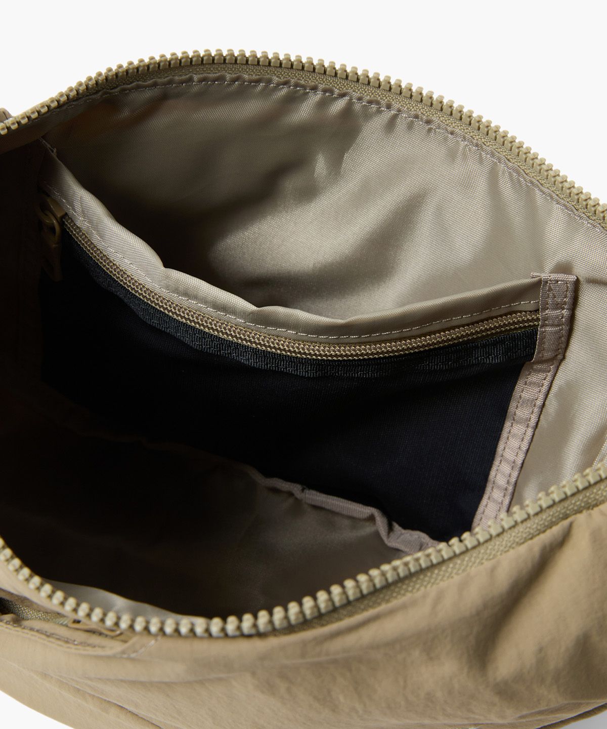 헬리녹스 웨어(HELINOX WEAR) 슬링백_Beige