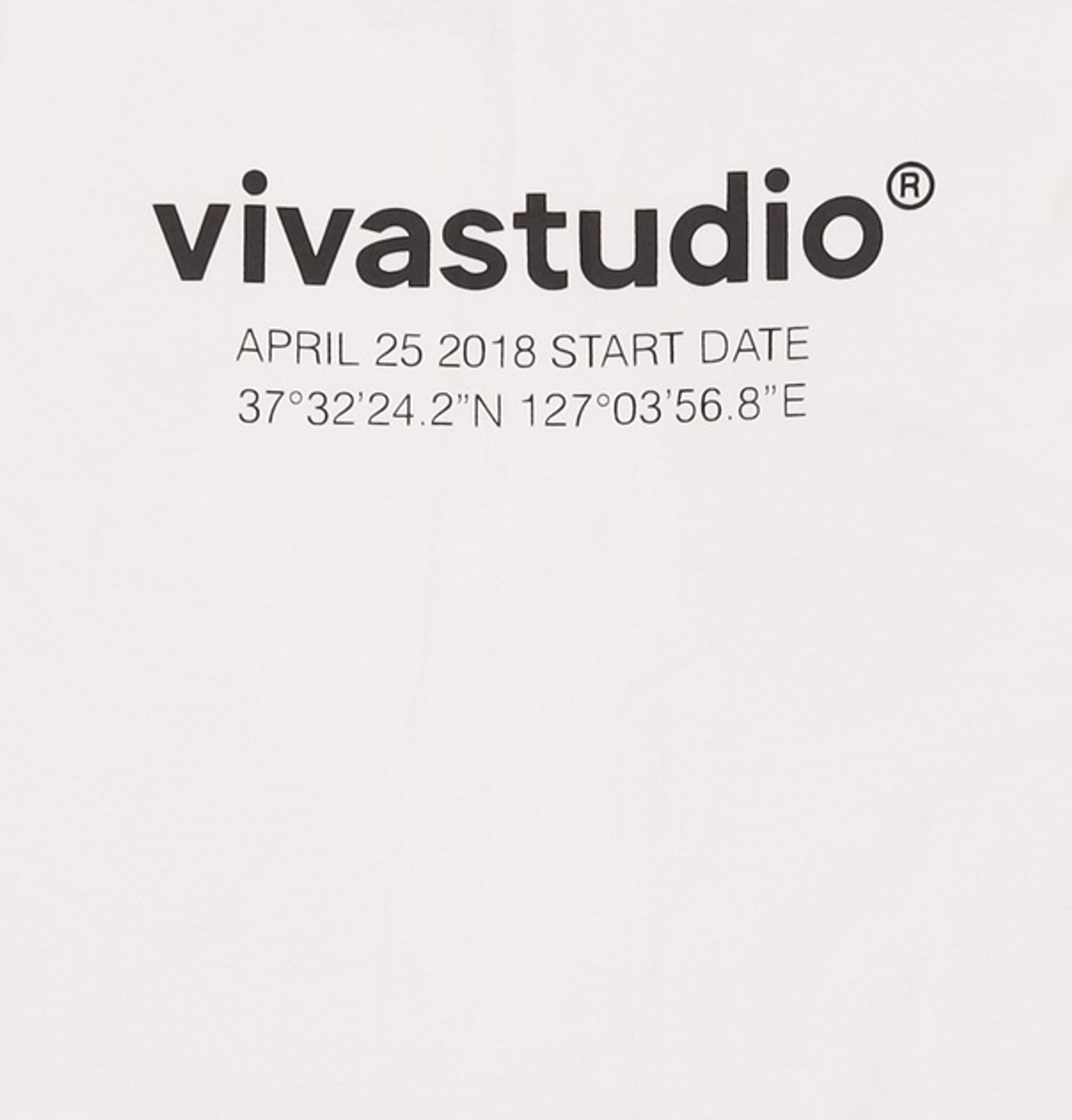비바스튜디오(VIVASTUDIO) 반소매 티셔츠 L