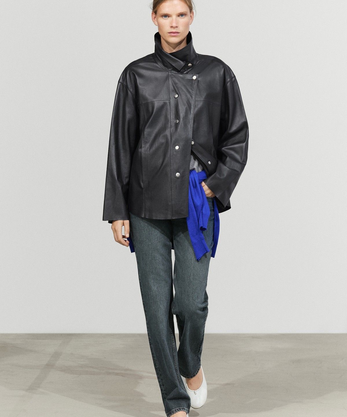 마시모두띠(MASSIMO DUTTI) 가죽 버튼 재킷