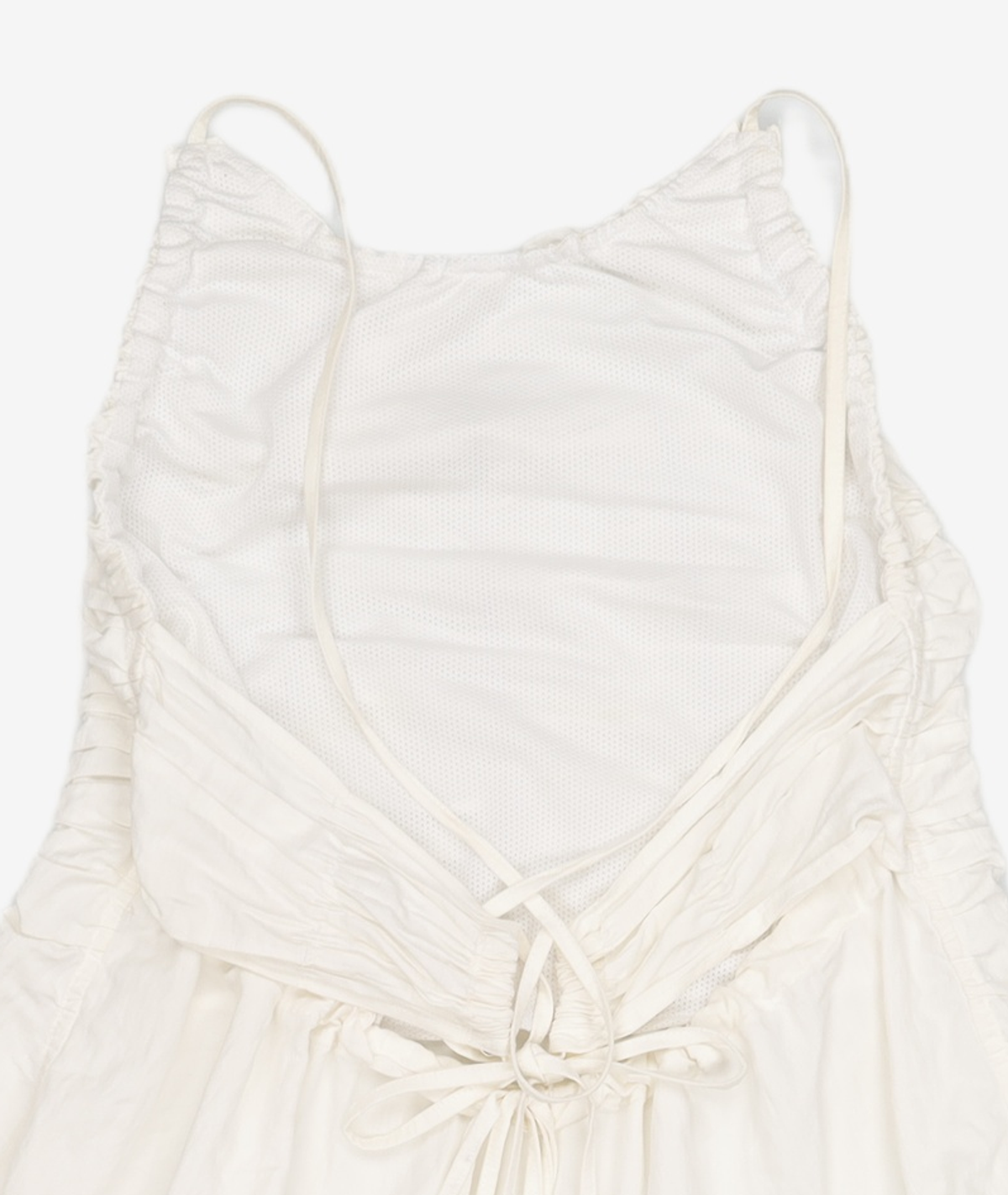 김미더영(GIMMETHEYOUNG) G_BACKLESS RIBBON TOP / WHITE ONE SIZE
