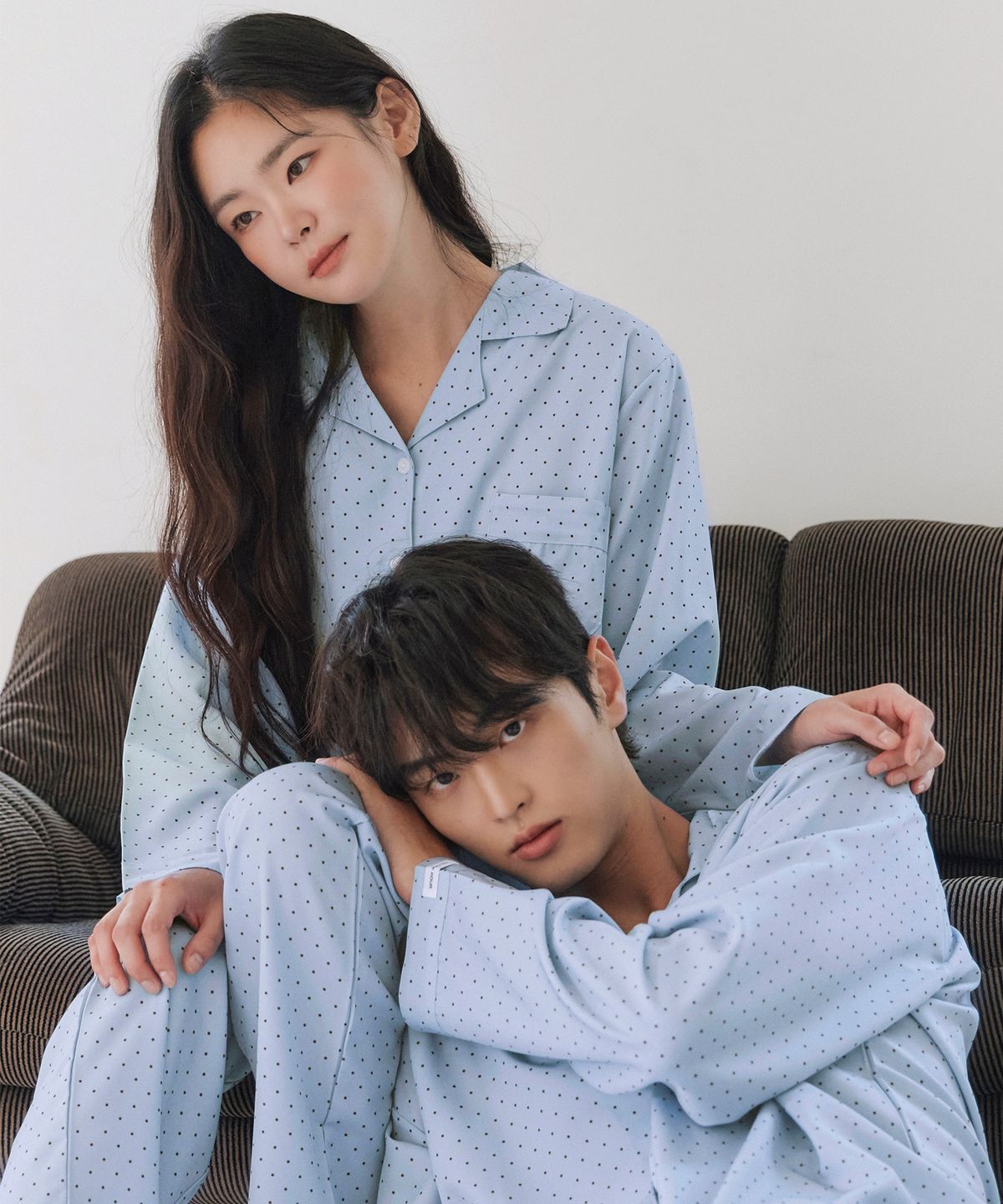 오프아워(OFFHOUR) 코코아 머그 긴팔 잠옷 세트