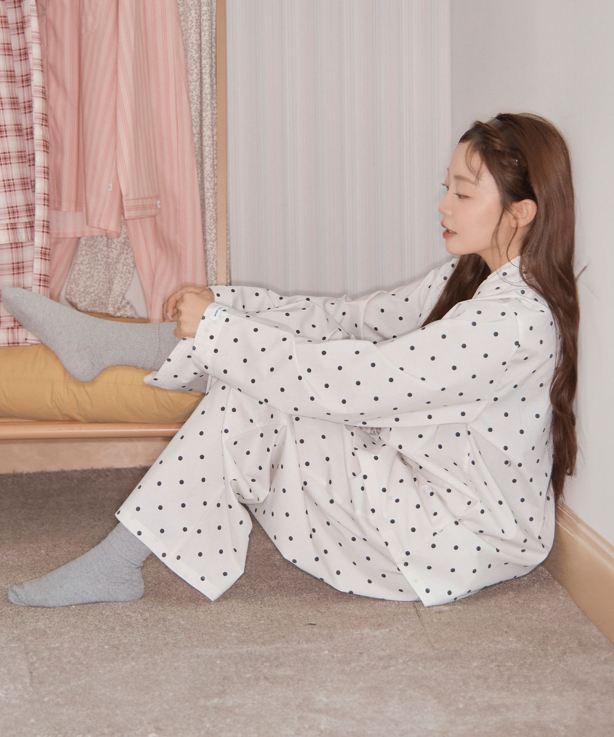 오프아워(OFFHOUR) 도트 지젤 긴팔 잠옷 세트