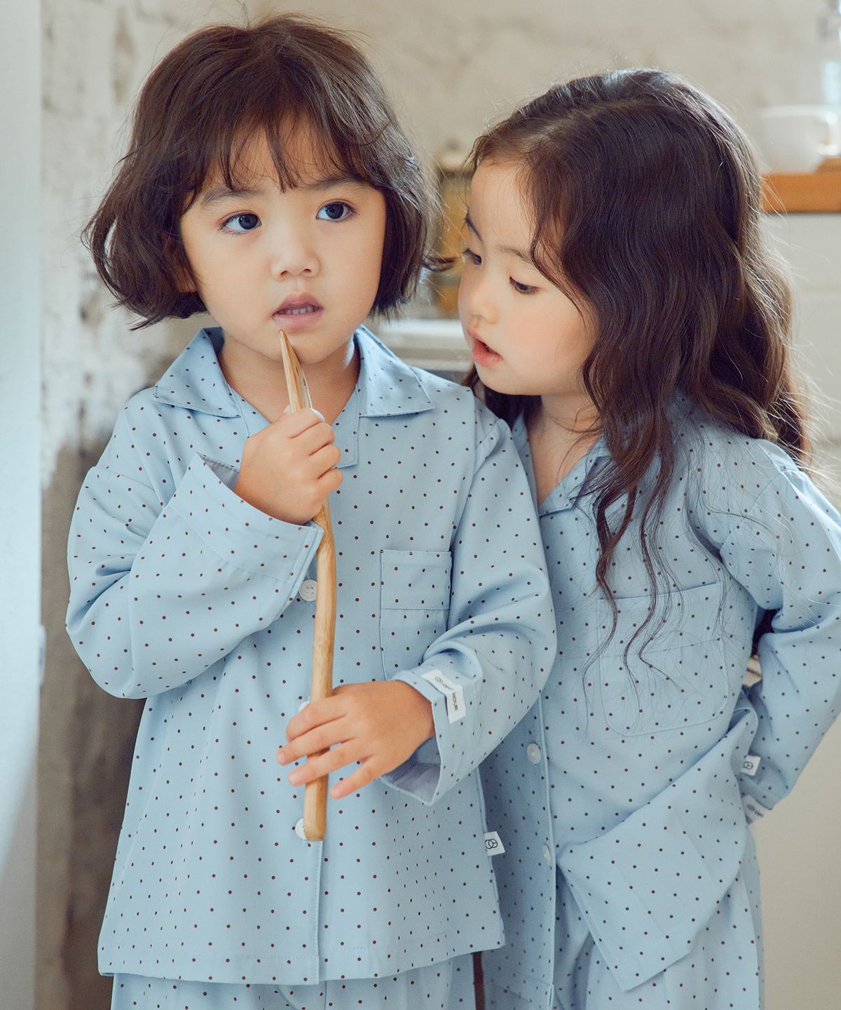 오프아워 키즈(OFFHOUR KIDS) 코코아 머그 키즈 긴팔 잠옷 세트