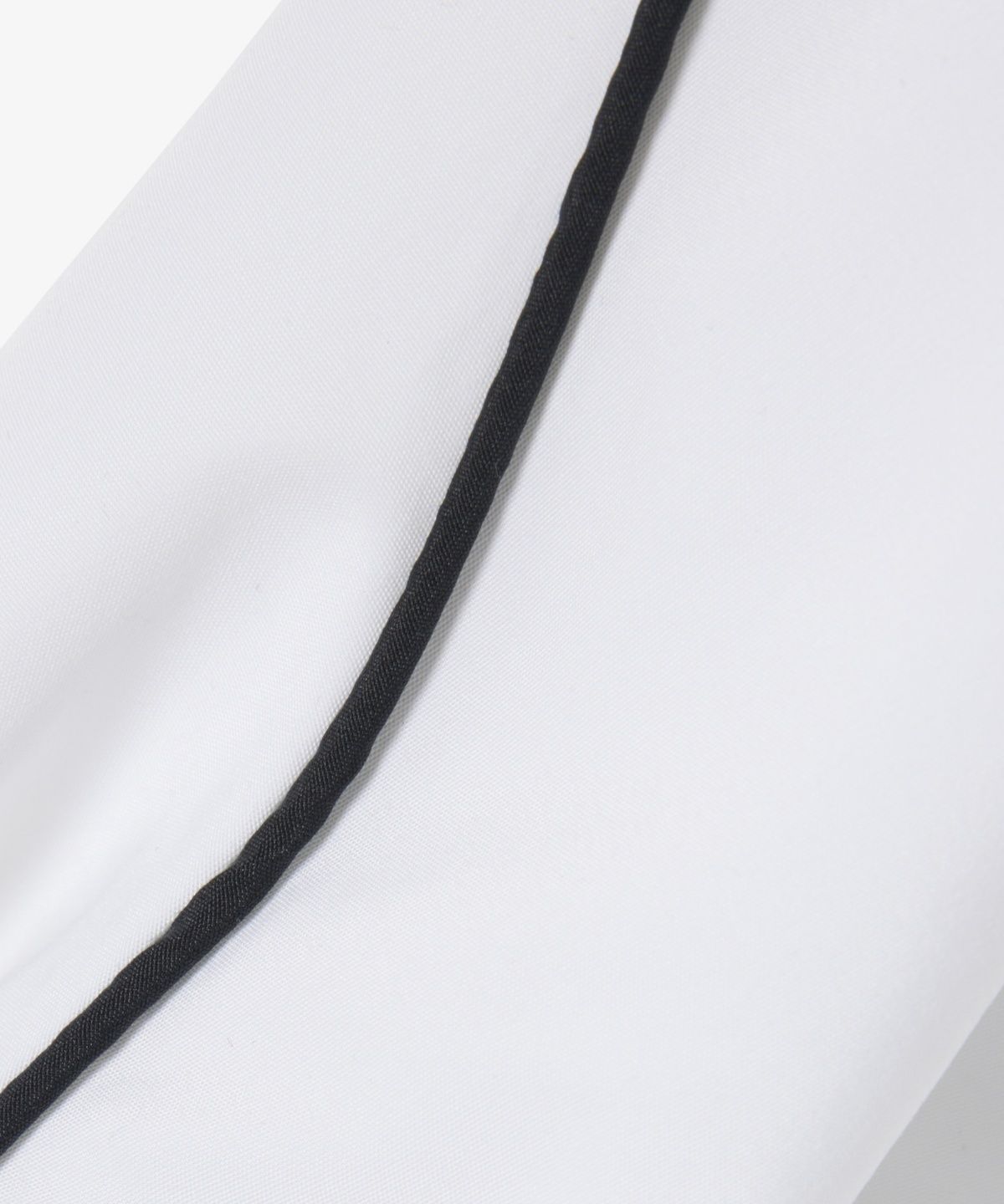 라코스테(LACOSTE) 여성 트레이닝 크롭 점퍼 BF6598-56N AU8