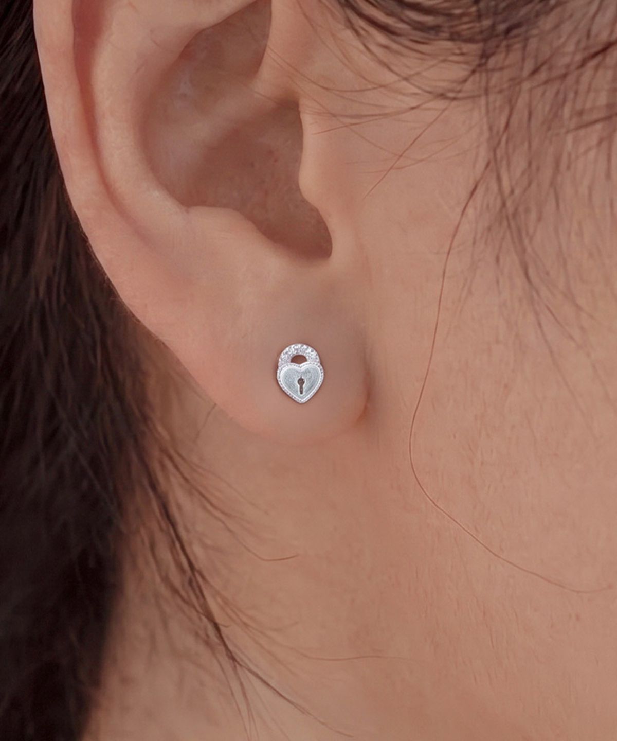 엘렌쥬얼리(HELENE JEWELRY) 실버 925 Silver 하트 자물쇠 큐빅 은 귀걸이