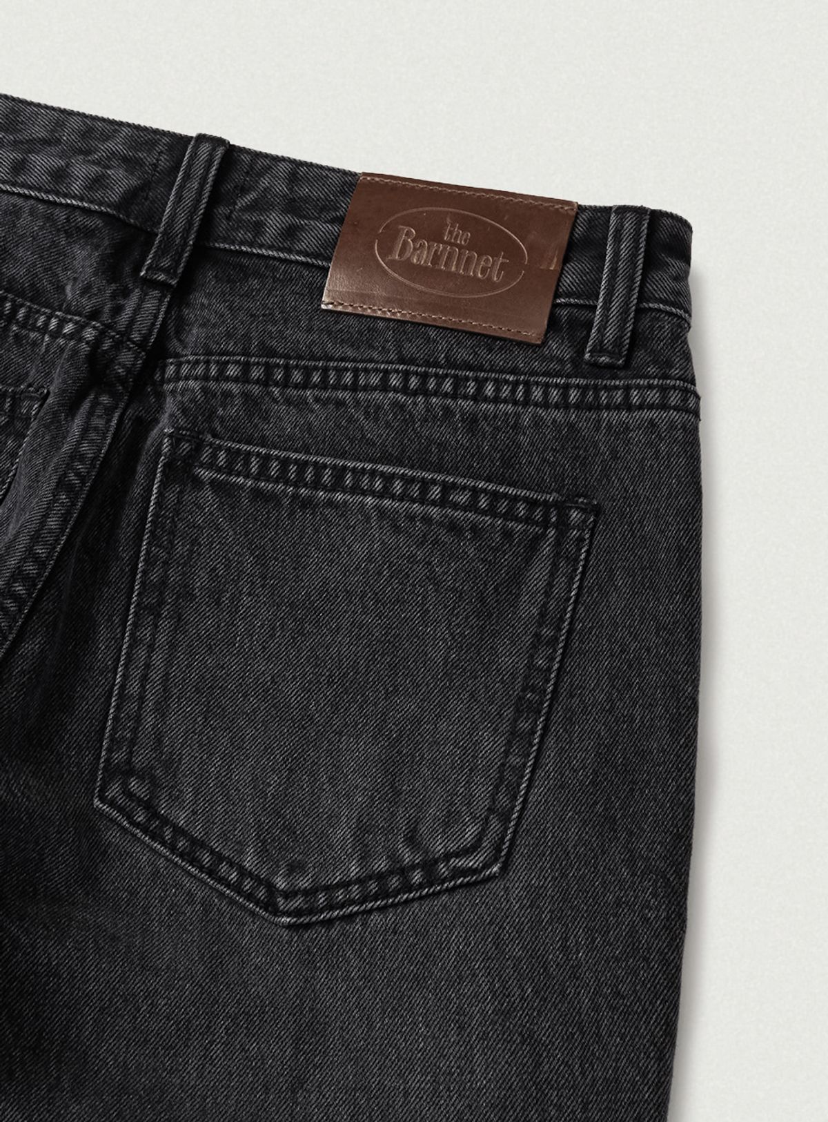 더바넷(THEBARNNET) Rune Boots Cut Denim Pants_Black