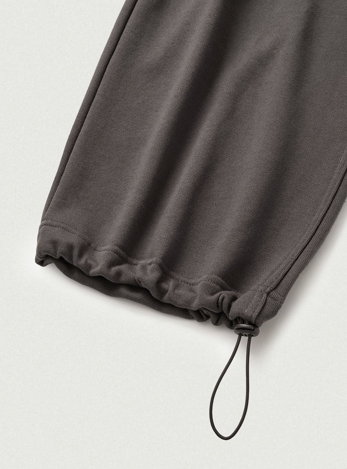 더바넷(THEBARNNET) Campie Sweat Drawstring Jogger Pants_Charcoal