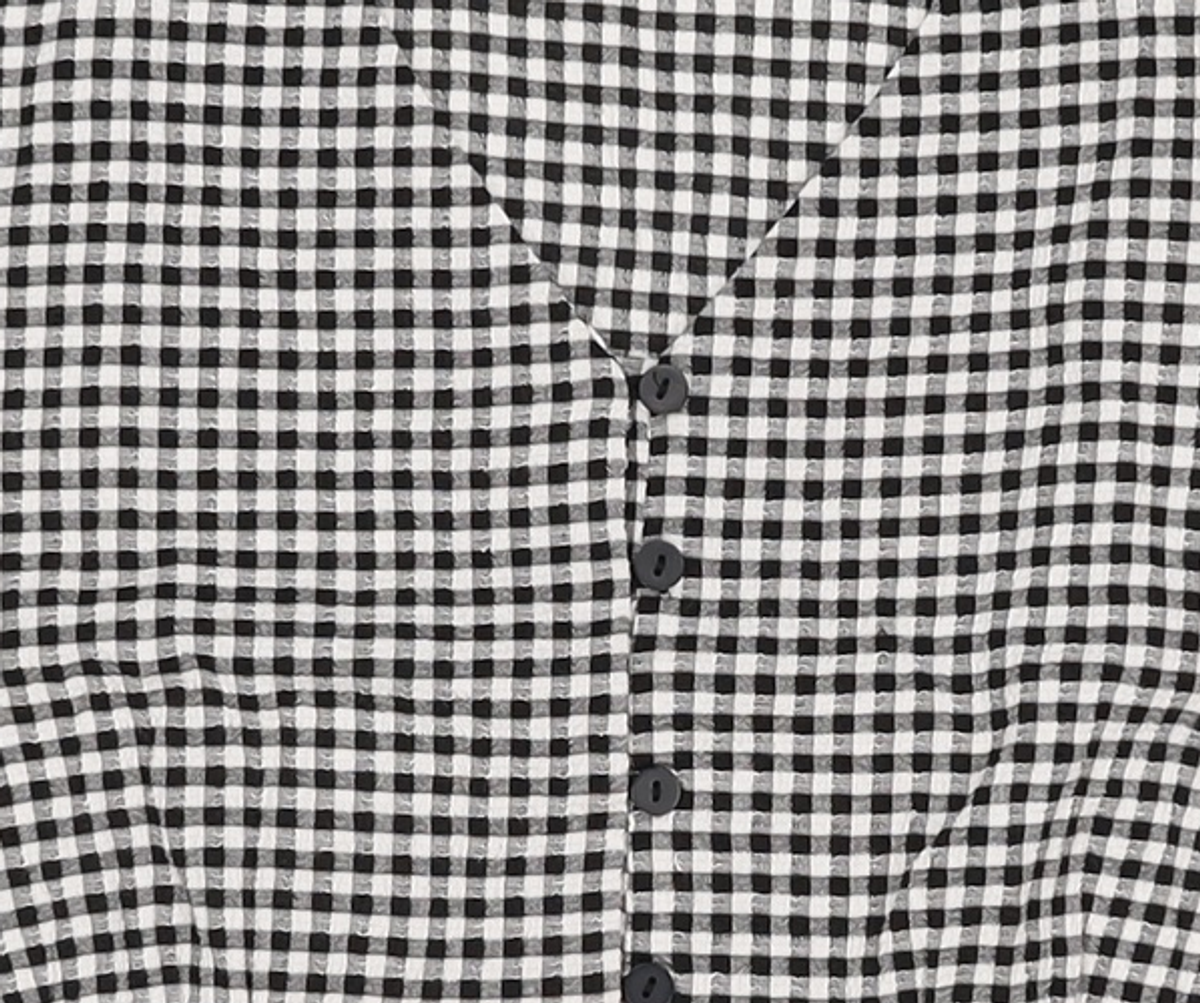 미쏘(MIXXO) 브이넥 크롭 블라우스_MIWBWD513G M