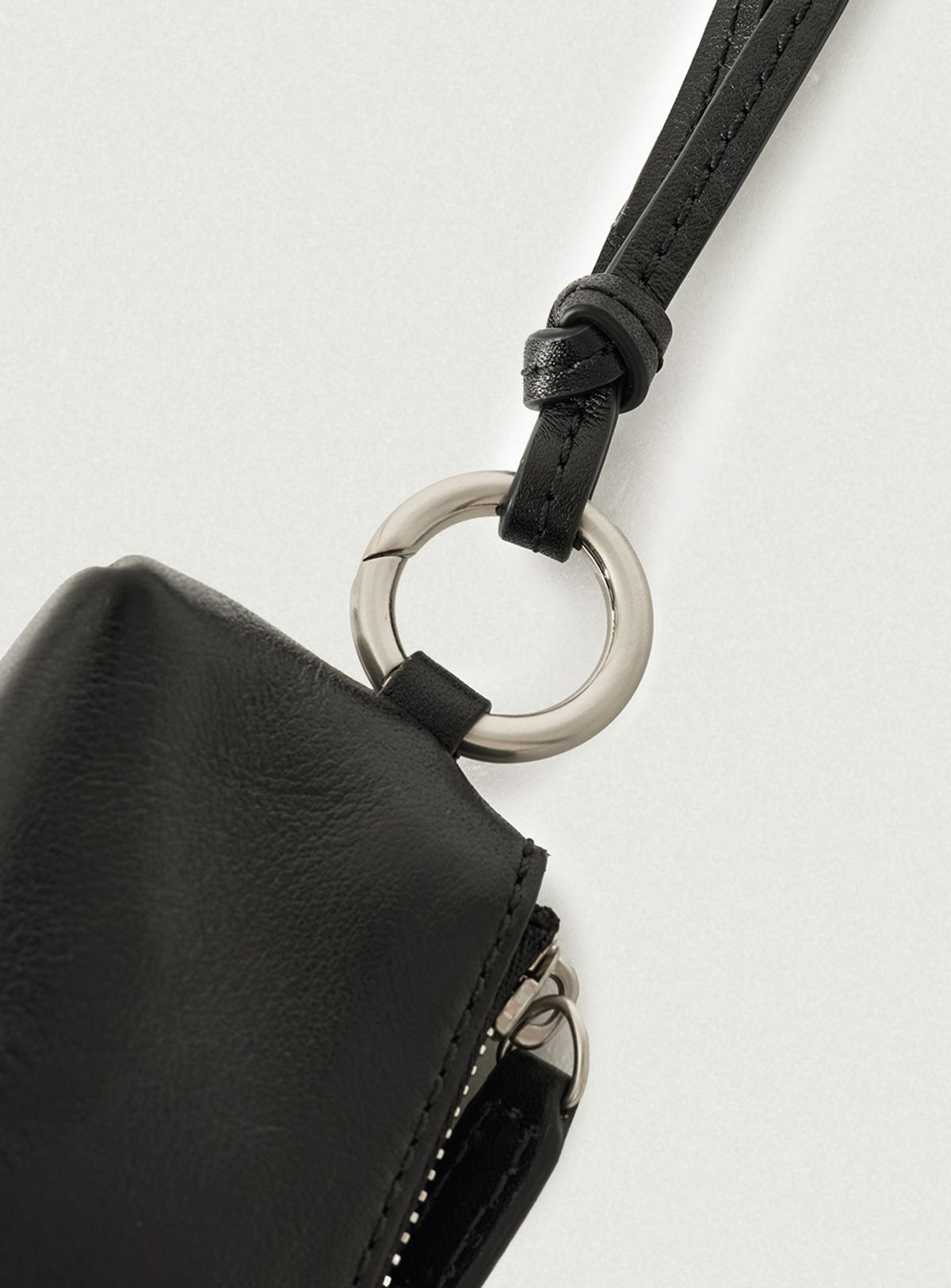 더바넷(THEBARNNET) Lip Bar Pouch_Black