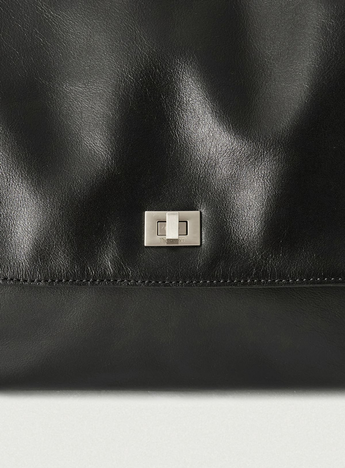 더바넷(THEBARNNET) Flou Large Soft Flap Bag_Black