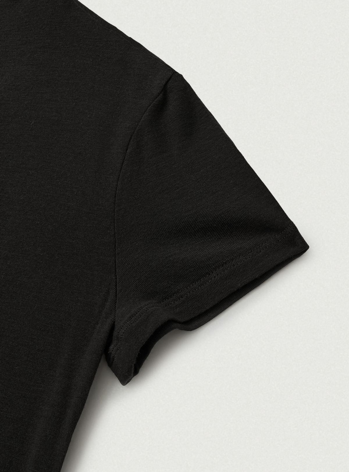 더바넷(THEBARNNET) Wool Tencel Mock-Neck T-Shirt_Black