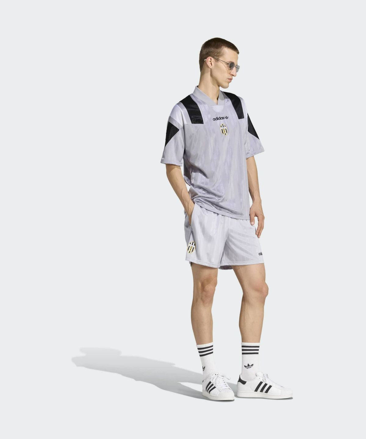 아디다스(ADIDAS) 유벤투스 EQT 저지 - 글로리그레이 / KF9826