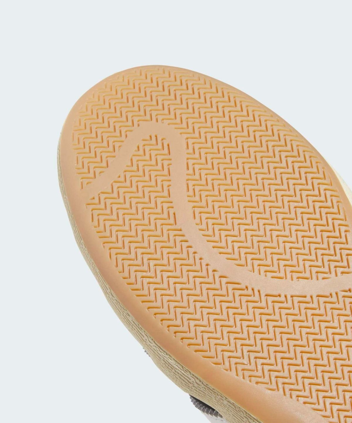 아디다스(ADIDAS) 자바 로우 스크런치 - 블랙:화이트:웜바닐라 / KK3997