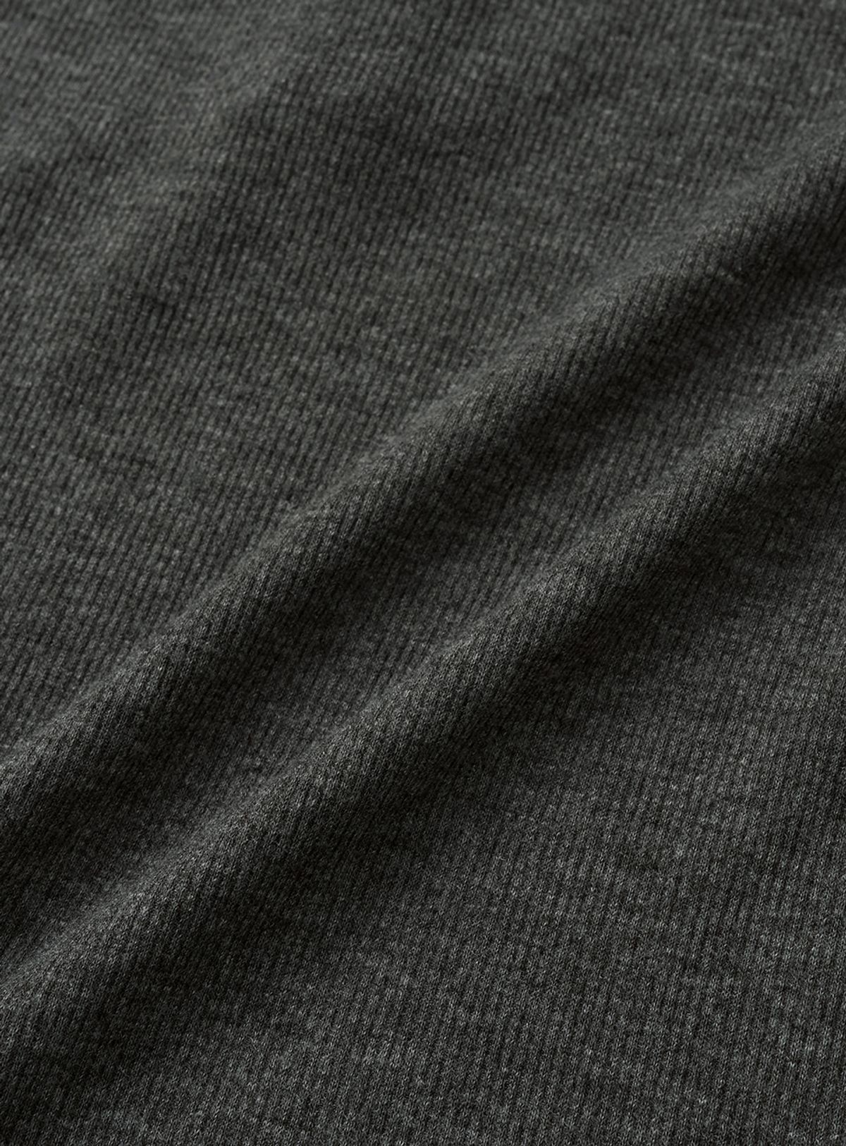 더바넷(THEBARNNET) Aimee Slim Layered T-shirt_Charcoal